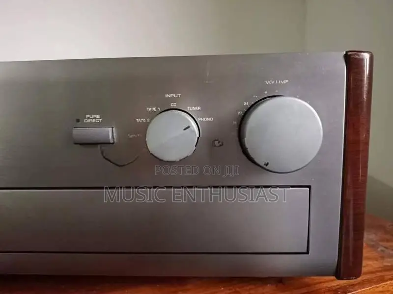 Yamaha AX 1200 Natural Sound Amplifier