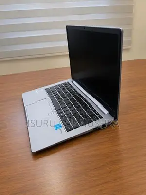 ASUS ExpertBook P1403CVA i5-13420H 16GB DDR5