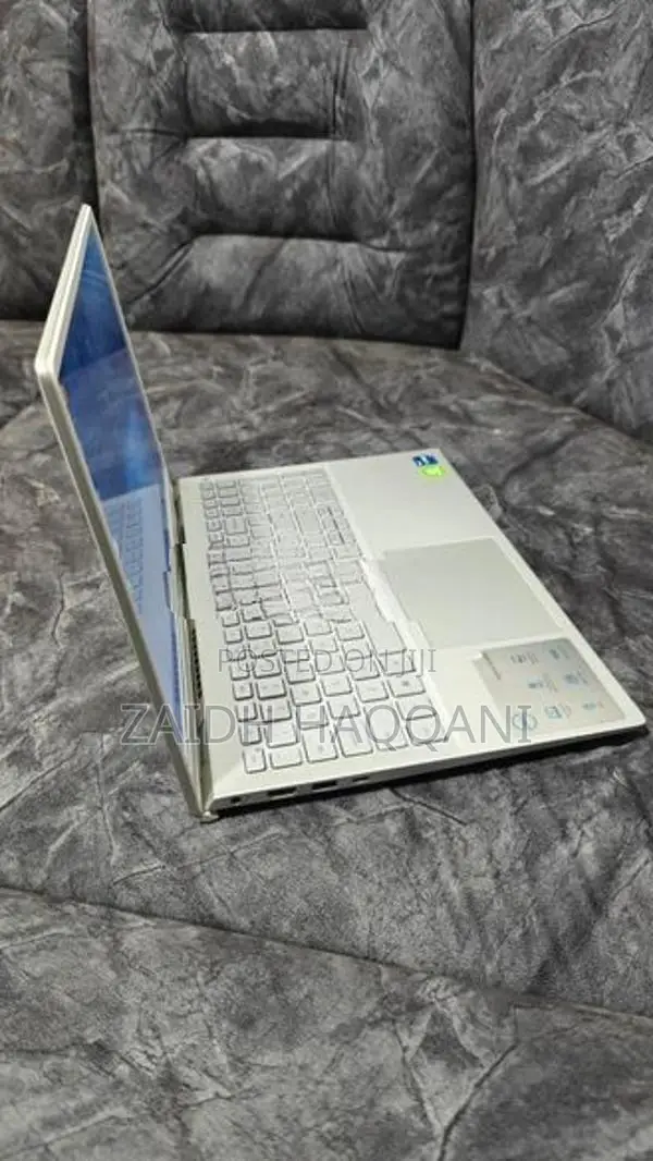 Dell Inspiron 5502