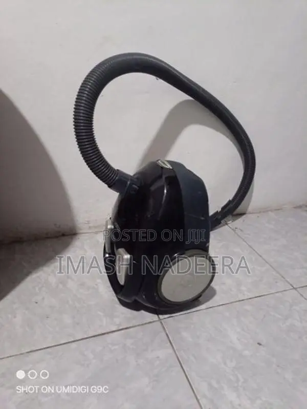 Corded Canister ( Bagged ) Vacuum Cleaner