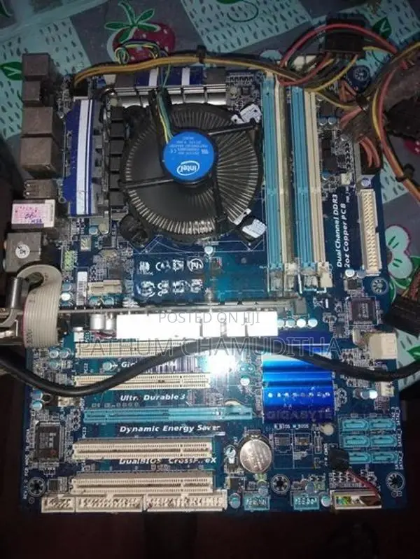 Gigabyte GA-P55-UD3R Motherboard