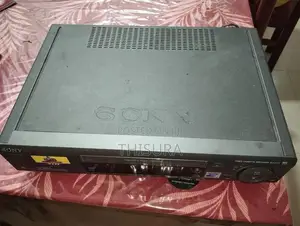 Sony Slv-X717 Video Cassette Recorder (vcr)