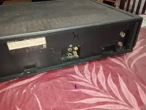 Sony Slv-X717 Video Cassette Recorder (vcr)