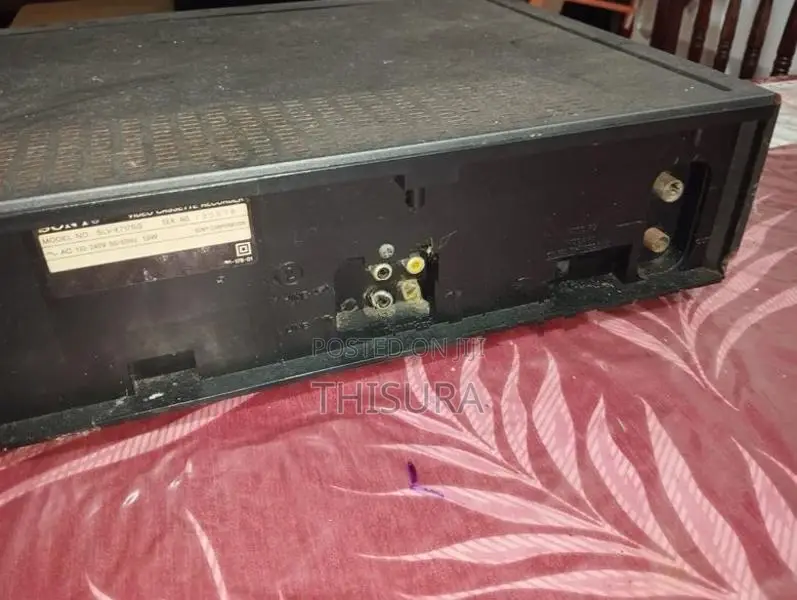 Sony Slv-X717 Video Cassette Recorder (vcr)