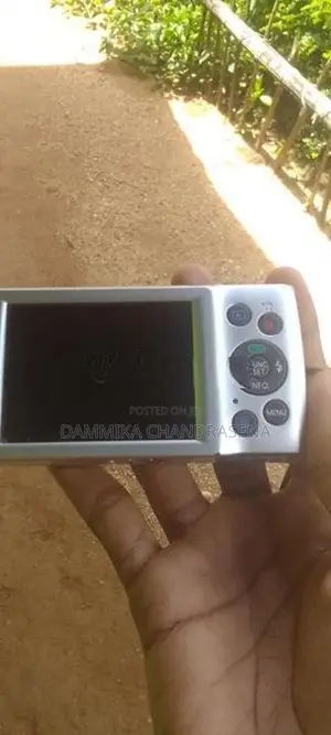 Canon SD Card එක නැත ෙ ගන්න කෙනෙක් වට්සැප් මැසේජ් එකක් දන්න