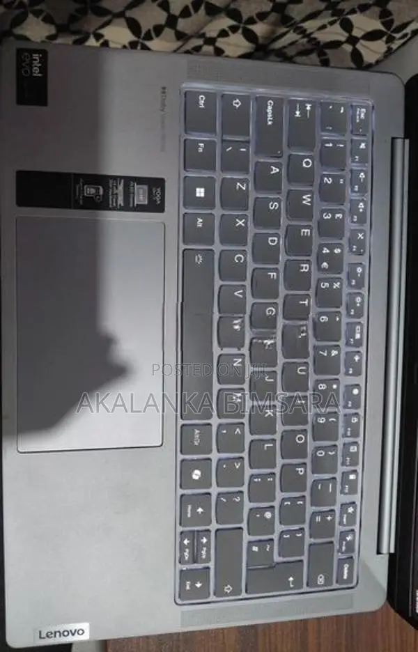 Lenovo Yoga Slim 7 14IMH9