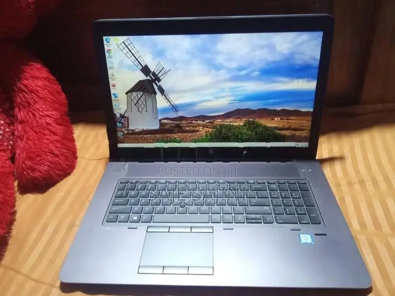 HP Core i7 Laptop
