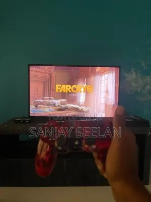 PS4 Slim