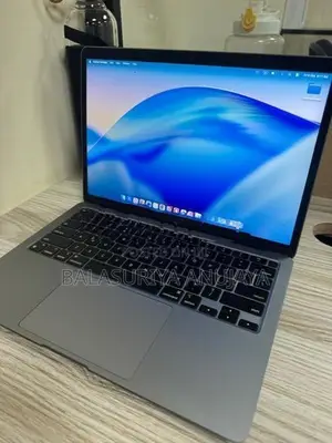MacBook Air M1 8GB 256SSd