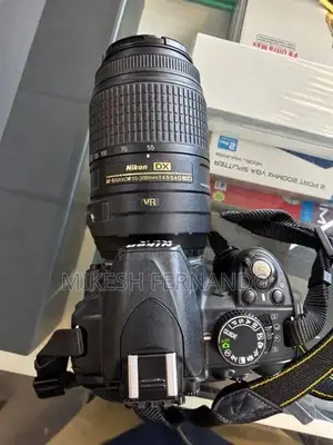 Nikon DSLR Camera With 55–300mm VR Lens