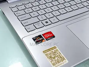 ASUS Vivobook 15 E1504F| AMD Ryzen 5 7520U| 16GB RAM| 512GB NVMe |15.6
