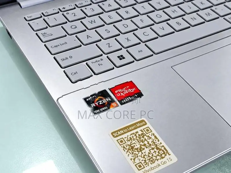 ASUS Vivobook 15 E1504F| AMD Ryzen 5 7520U| 16GB RAM| 512GB NVMe |15.6