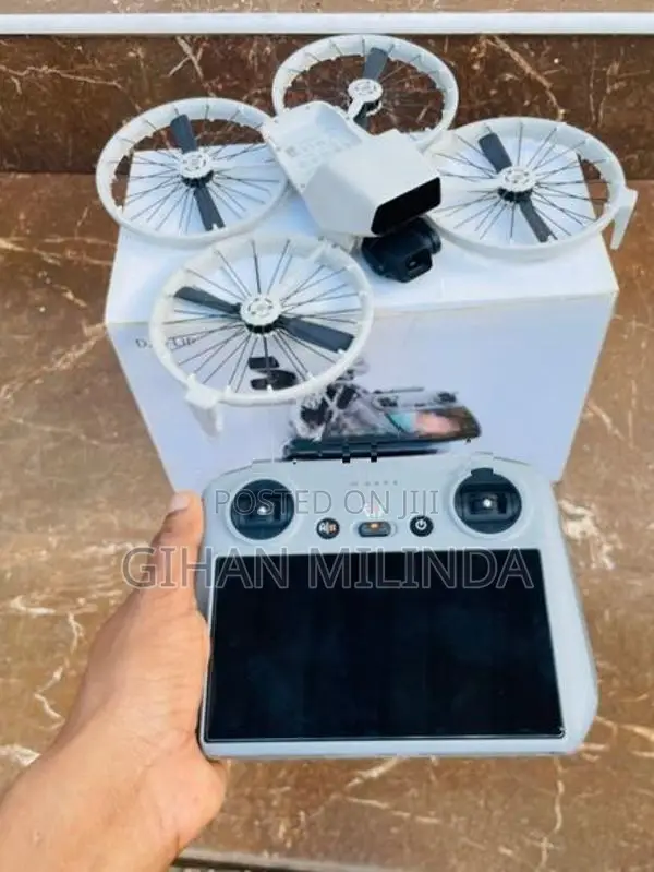 DJI Filp Fly More Combo Drone