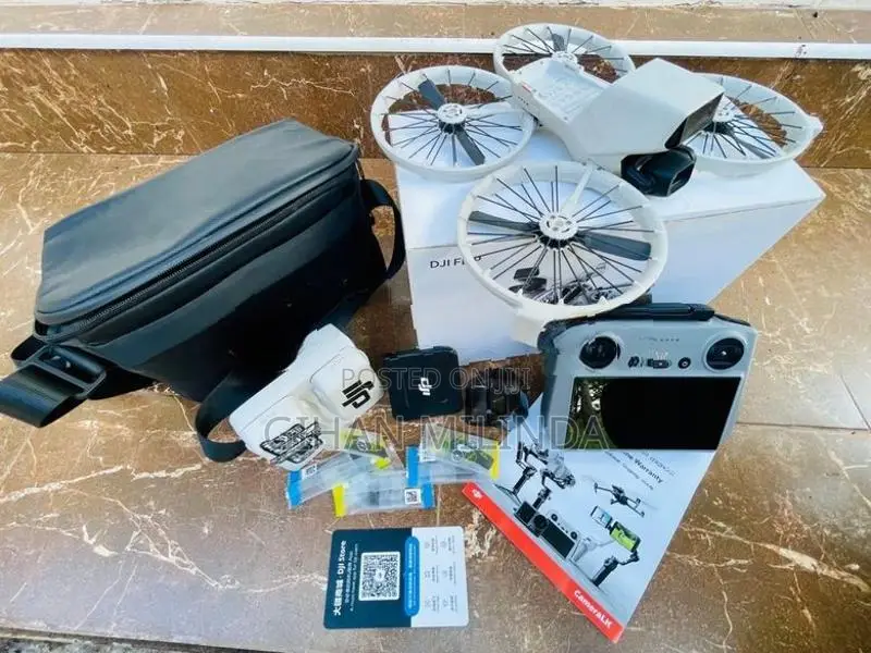 DJI Filp Fly More Combo Drone