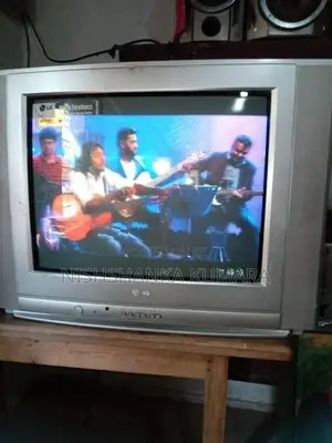 LG අගල් 21 ටීවී එක