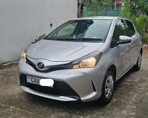 Toyota Vitz 2015 Car (Used)