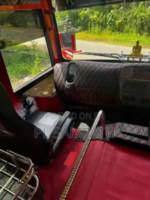 Ashok-Leyland Mitr 2014 Bus (Used)