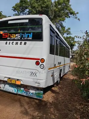 Eicher Skyline 2016 Bus (Used)