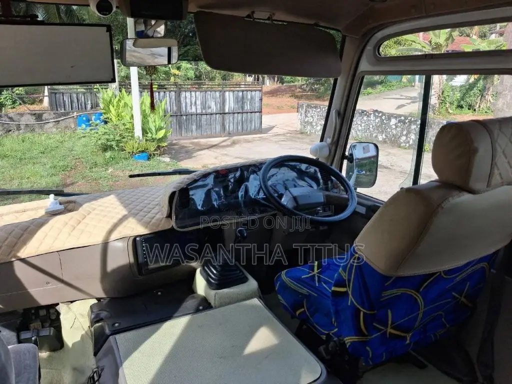 Toyota Coaster 2010 Bus (Used)