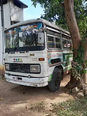Tata 909 1992 Bus (Used)