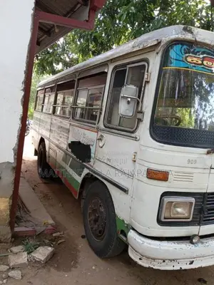 Tata 909 1992 Bus (Used)