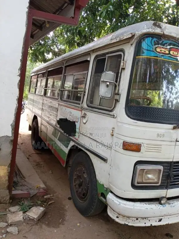 Tata 909 1992 Bus (Used)