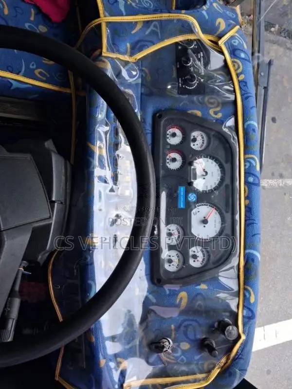 Ashok-Leyland Viking 2014 Bus (Used)
