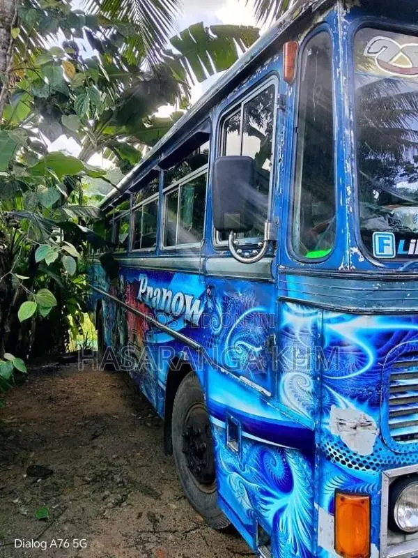 Ashok-Leyland Viking 2003 Bus (Used)