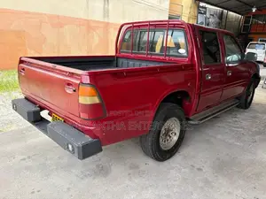 Isuzu Double Cab 4WD 1999 Pickup (Used)