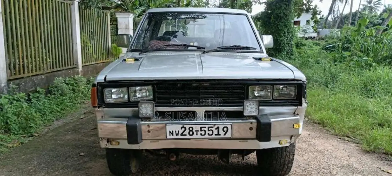 Nissan Double Cab 1984 Pickup (Used)