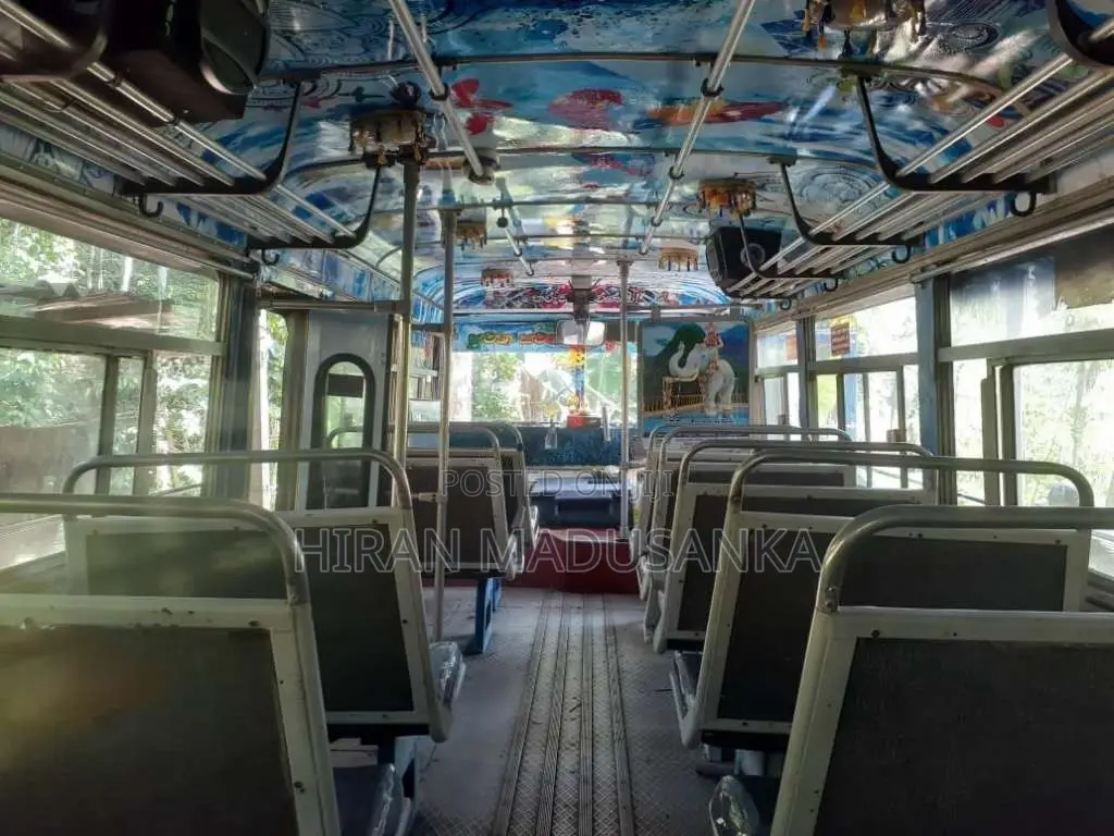 Tata 909 1990 Bus (Used)