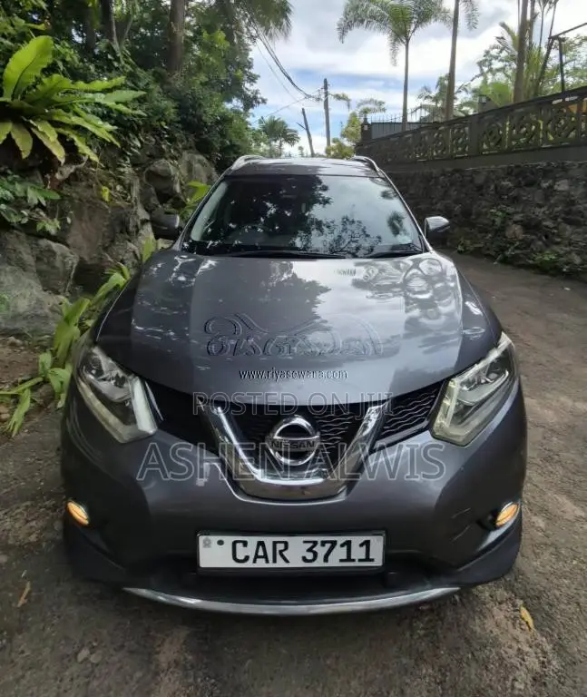 Nissan X-Trail 2016 SUV (Used)