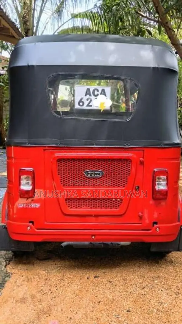 Bajaj RE 2026 Three Wheel (Used)