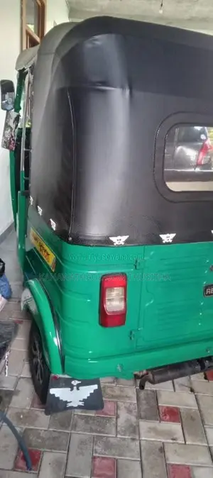 Bajaj 4 stroke 2015 Three Wheel (Used)