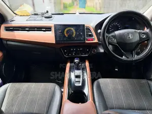 Honda Vezel 2014 SUV (Used)