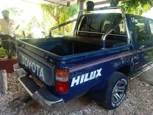 Toyota Hilux 1992 Pickup (Used)