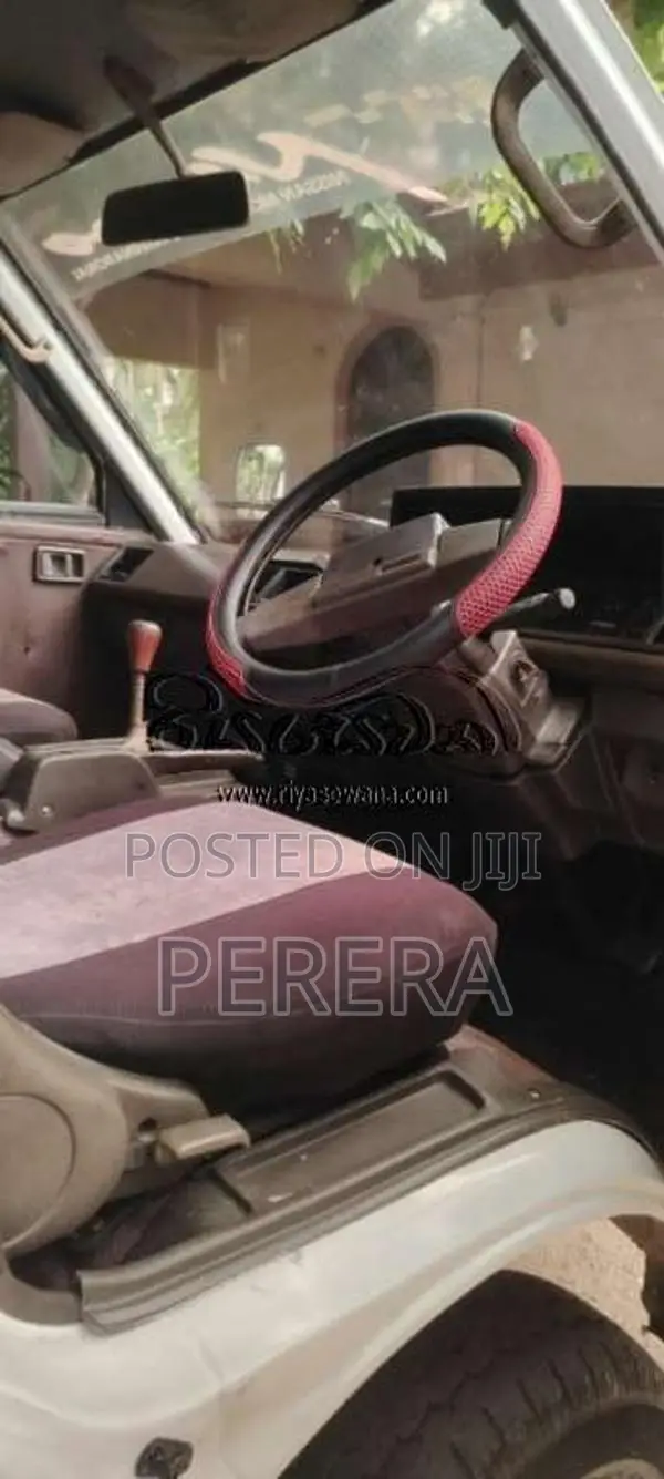 Nissan Vanette 1989 Van (Used)