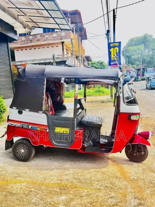 Bajaj 2 stroke 2005 Three Wheel (Used)