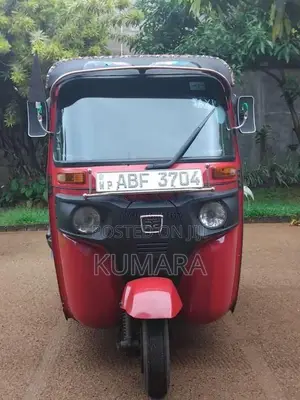 Bajaj RE 205 2015 Three Wheel (Used)