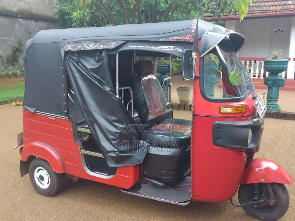 Bajaj RE 205 2015 Three Wheel (Used)