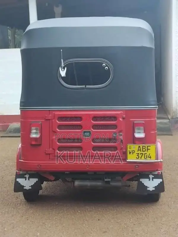 Bajaj RE 205 2015 Three Wheel (Used)