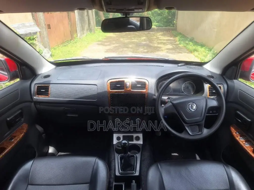 DFSK Glory 330 2023 SUV (Used)