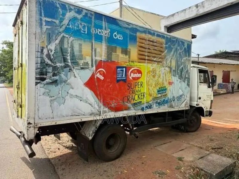 Tata 709 2010 Lorry (Used)