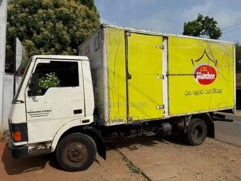 Tata 709 2010 Lorry (Used)