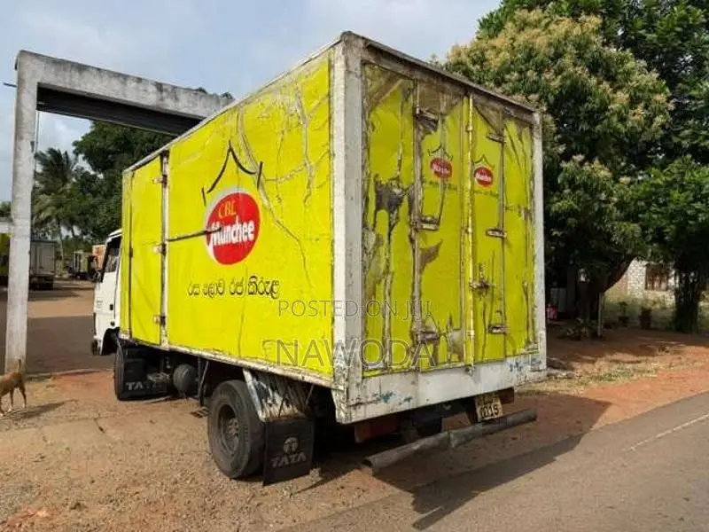 Tata 709 2010 Lorry (Used)