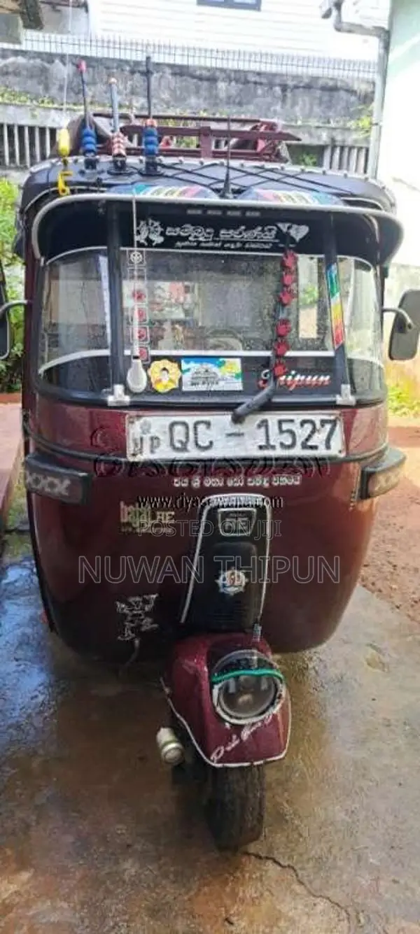 Bajaj 2 Stroke 2005 Three Wheel (Used)