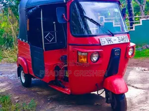 Bajaj RE 205 2011 Three Wheel (Used)