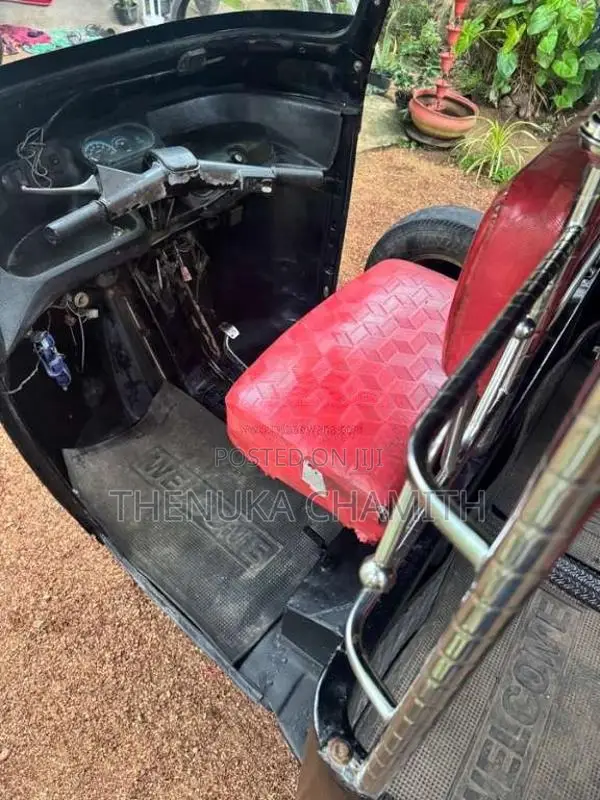 Piaggio Ape 2011 Three Wheel (Used)