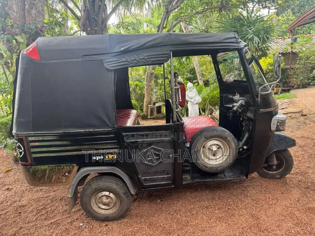 Piaggio Ape 2011 Three Wheel (Used)