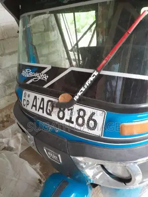 Bajaj 4 Stroke 2014 Three Wheel (Used)